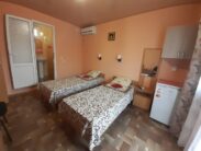 Автобусом к морю из Тулы в Крым Береговое мини-гостиница ЧЕРНОМОРСКИЙ ДВОРИК номер 4