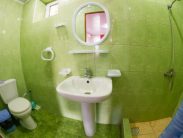 Автобусом к морю из Тулы в Крым Судак мини-пансионат КАМЕЛОТ санузел