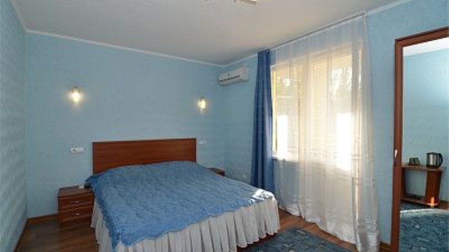 Автобусом к морю из Тулы в Крым Алушта гостевой дом ЕЛИЗАВЕТА номер