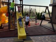 Автобусные туры к морю из Тулы в Джемете гостевой дом Yanina House детская площадка