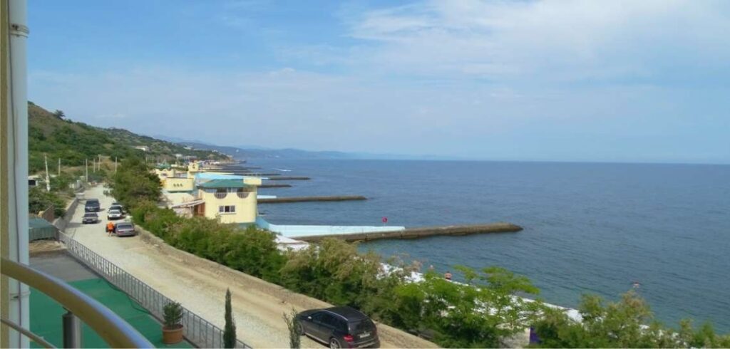 Автобусом к морю из Тулы в Крым Алушта Частная гостиница ЛЕГЕНДА вид на море