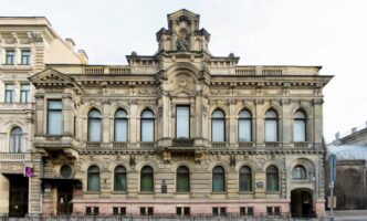 Автобусом из Тулы в Санкт-Петербург Царское село Особняка Кельха Дворец Бобринских