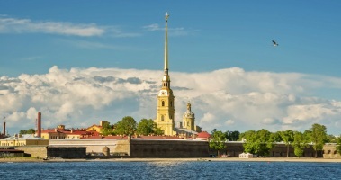 Автобусом из Тулы в Санкт-Петербург Петергоф Петропавловская крепость Царское село