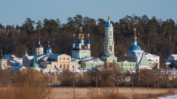 Автобусом из Тулы в Калужскую область Свято-Введенская Оптинская пустынь Шамордино Святые источники